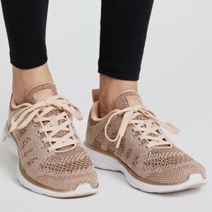 APL Women’s Techloom Pro in Rose Gold / Metallic Size 8.5